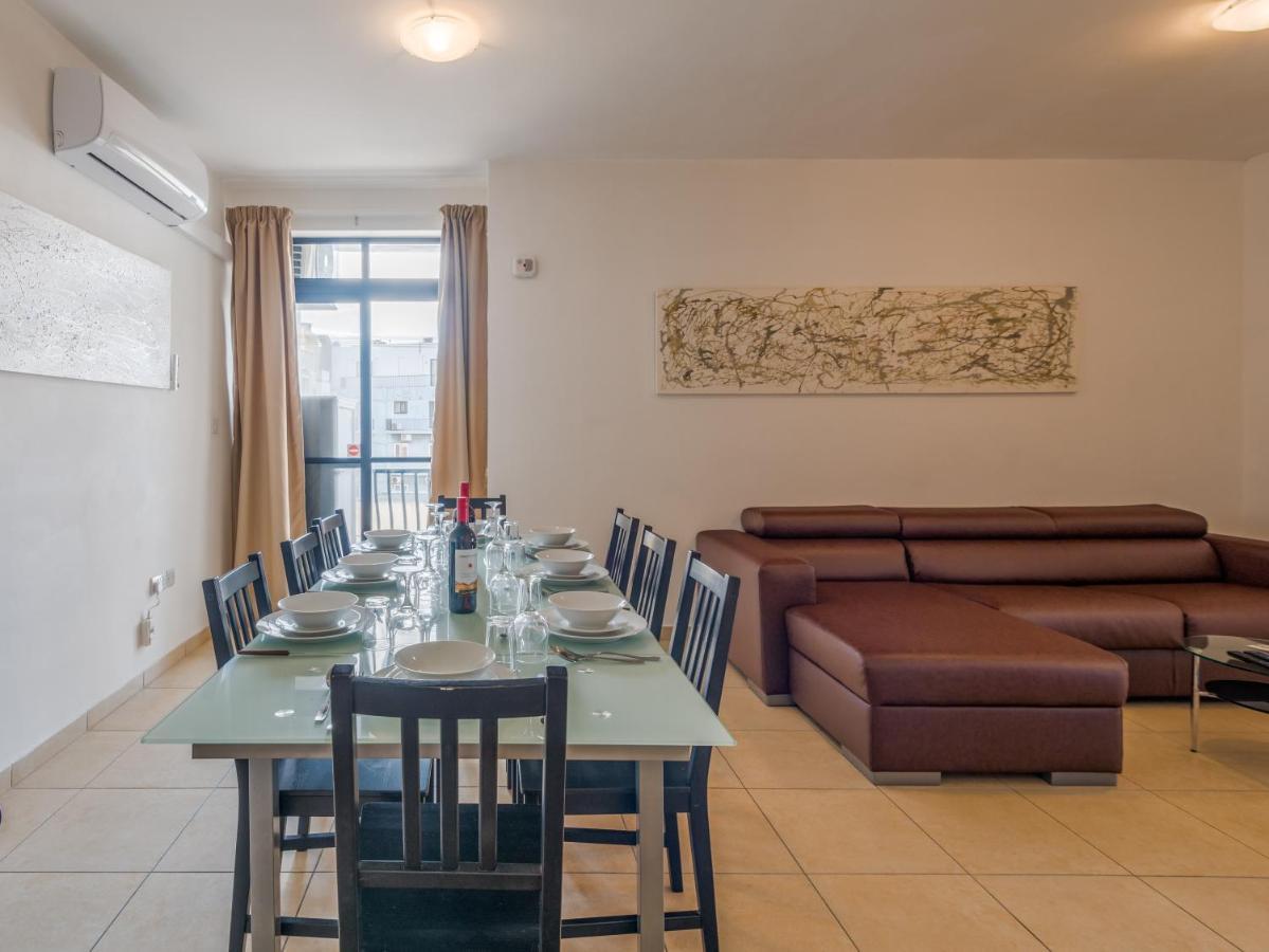Seashells Apartments With Terrace, Just Off The Seafront In Bugibba - By Getawaysmalta St. Paul's Bay Esterno foto