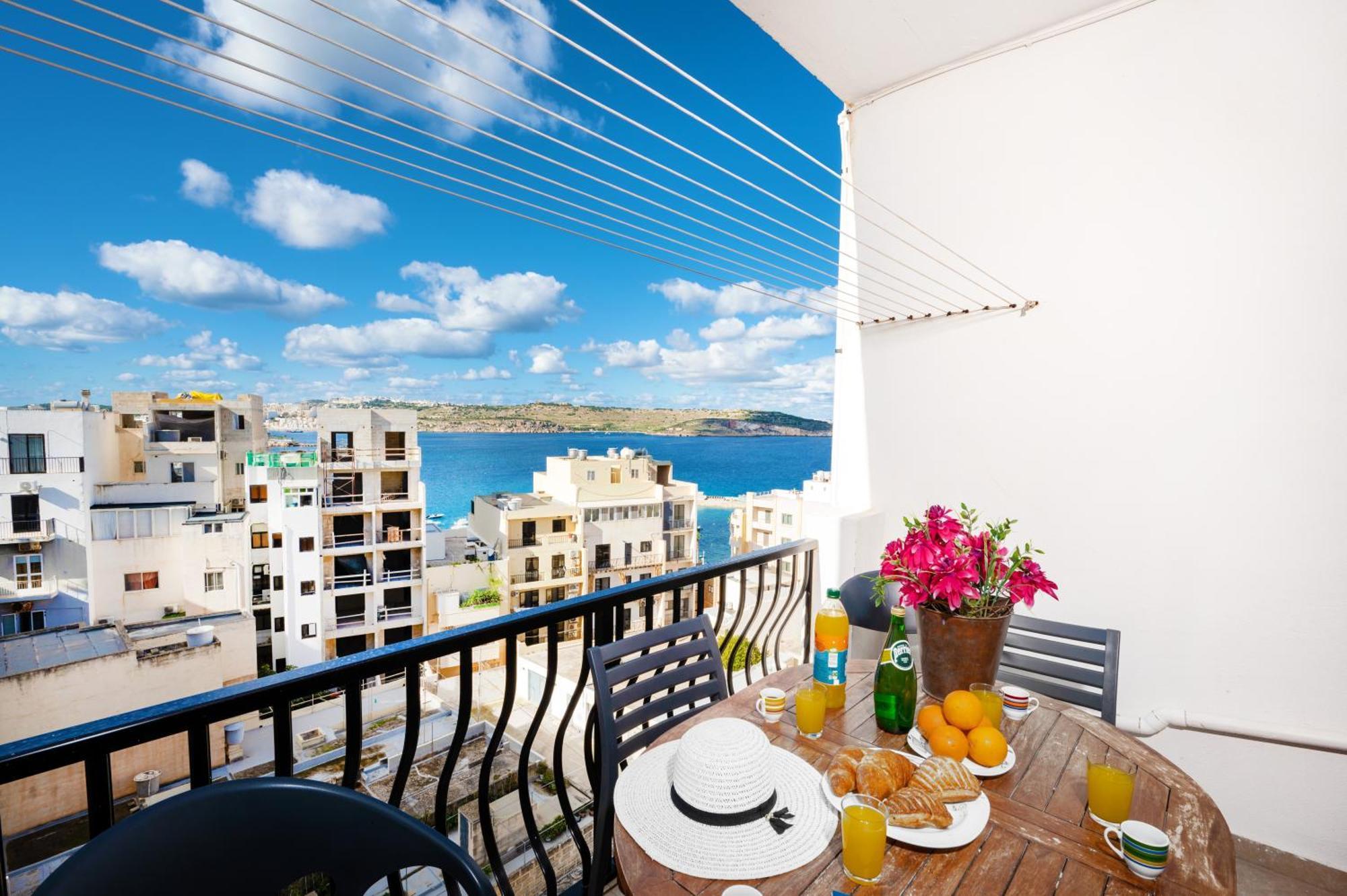 Seashells Apartments With Terrace, Just Off The Seafront In Bugibba - By Getawaysmalta St. Paul's Bay Esterno foto