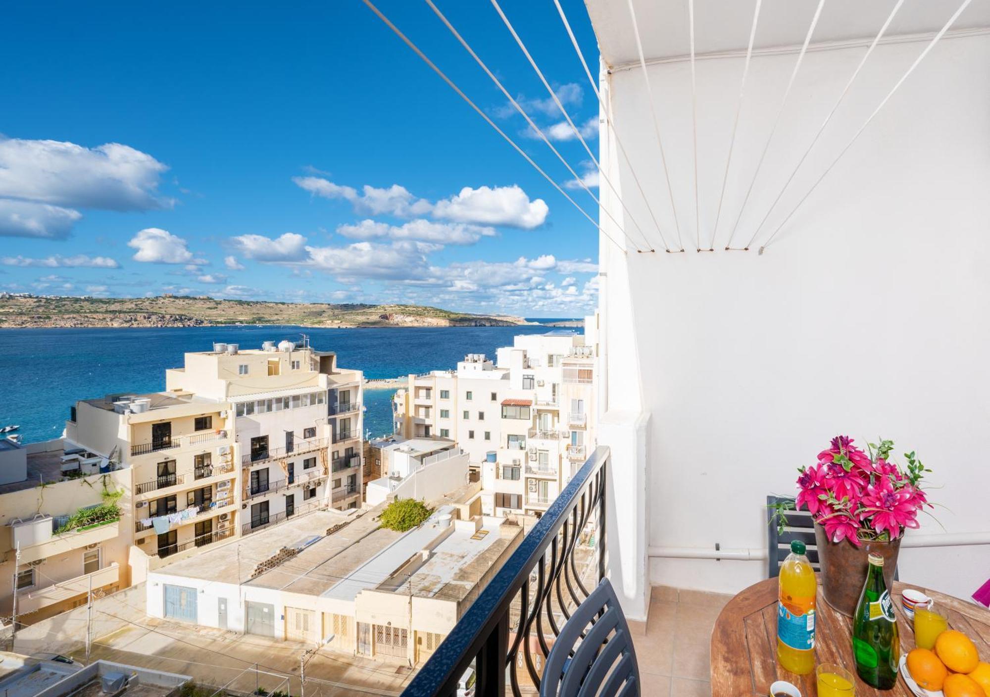 Seashells Apartments With Terrace, Just Off The Seafront In Bugibba - By Getawaysmalta St. Paul's Bay Esterno foto