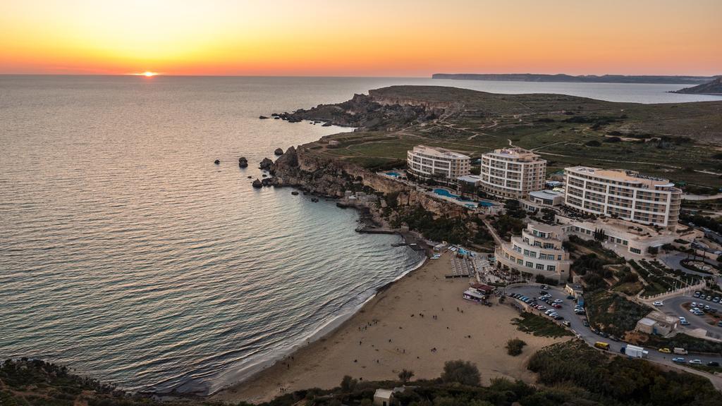 Seashells Apartments With Terrace, Just Off The Seafront In Bugibba - By Getawaysmalta St. Paul's Bay Camera foto