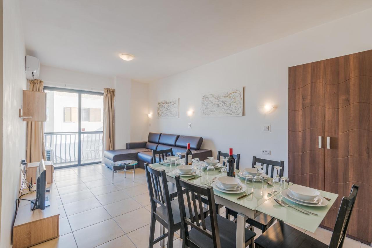 Seashells Apartments With Terrace, Just Off The Seafront In Bugibba - By Getawaysmalta St. Paul's Bay Esterno foto