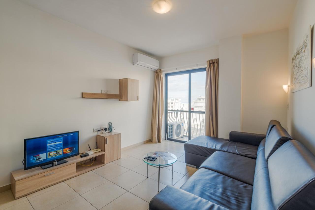 Seashells Apartments With Terrace, Just Off The Seafront In Bugibba - By Getawaysmalta St. Paul's Bay Esterno foto